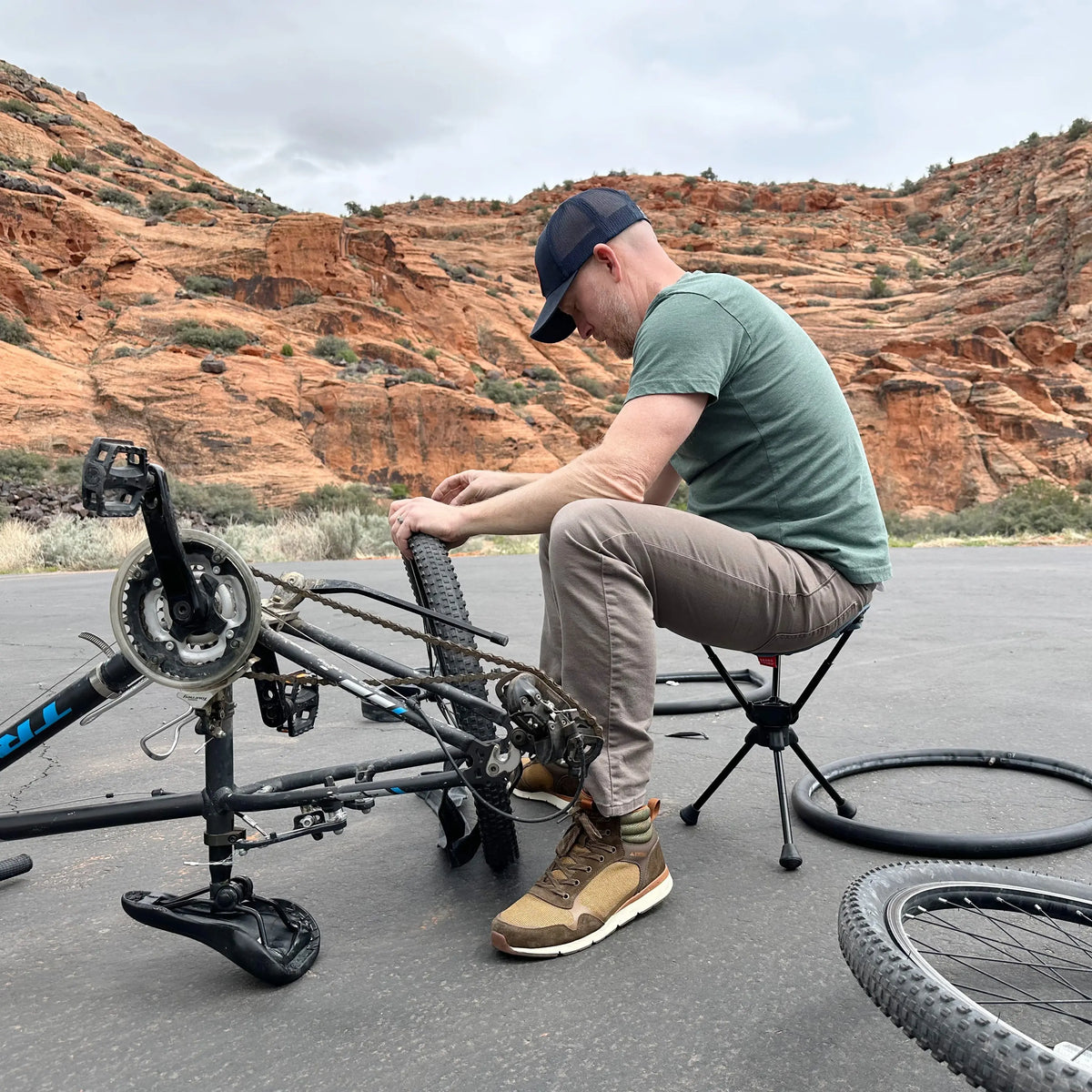 Compass 360° UC Swivel Stool - Ultra Compact GrandTrunk
