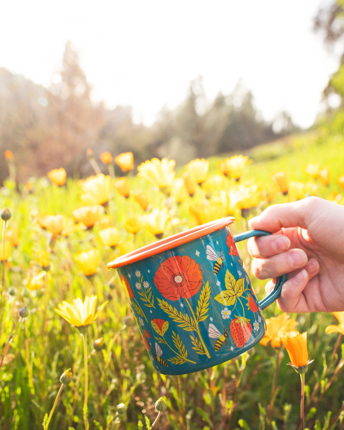 Garden Buzz Enamel Mug 16oz Trek Light